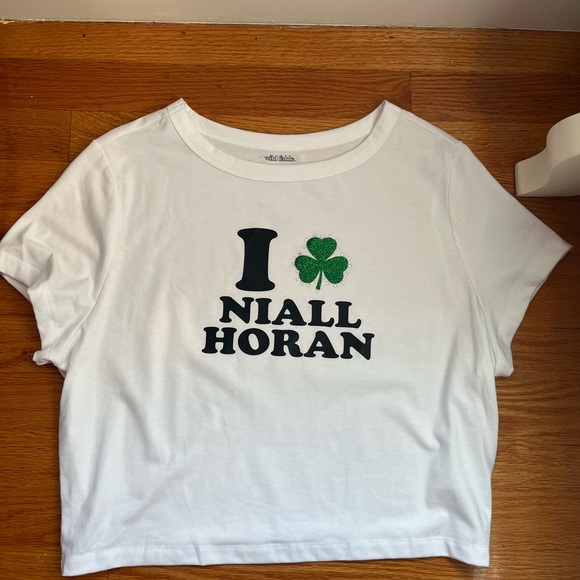 White ‘I ☘️ Niall Horan’ cropped Tee - Picture 1 of 3